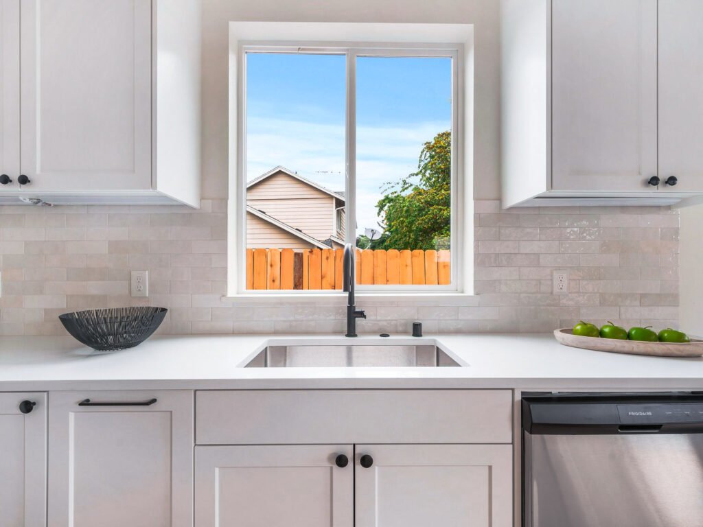 custom kitchen backsplash install