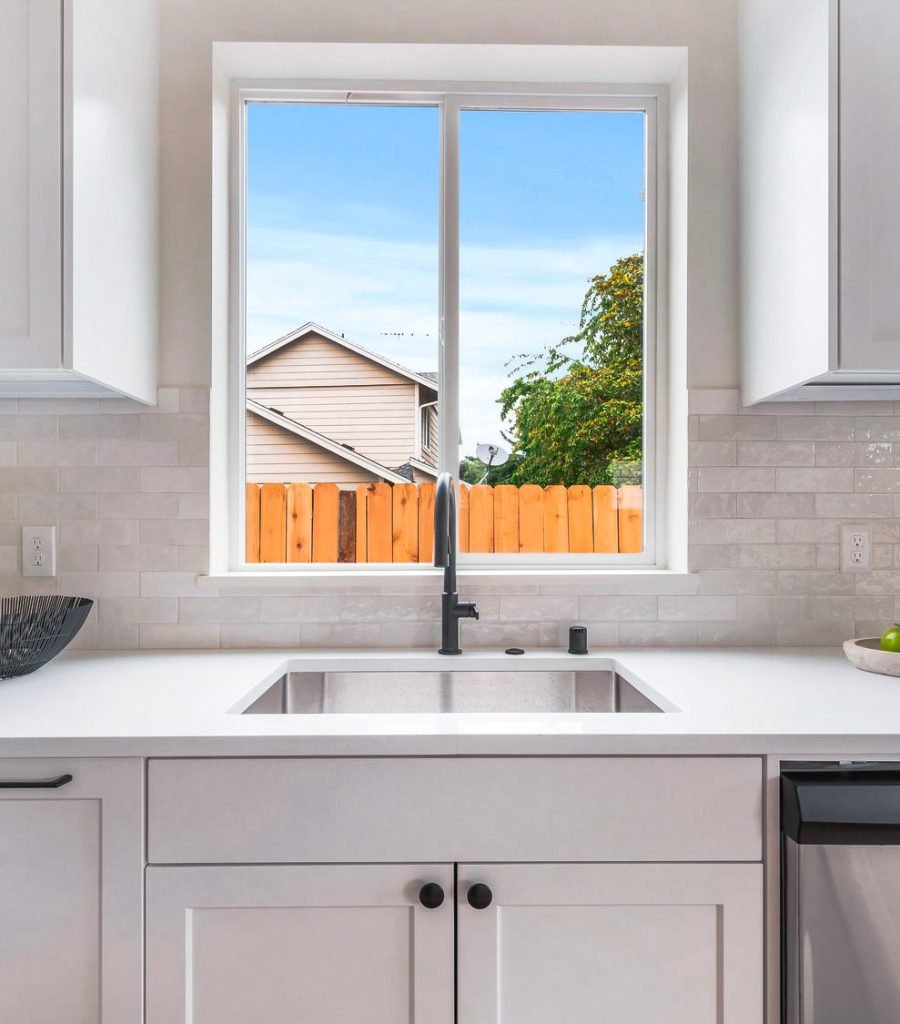 custom kitchen backsplash install